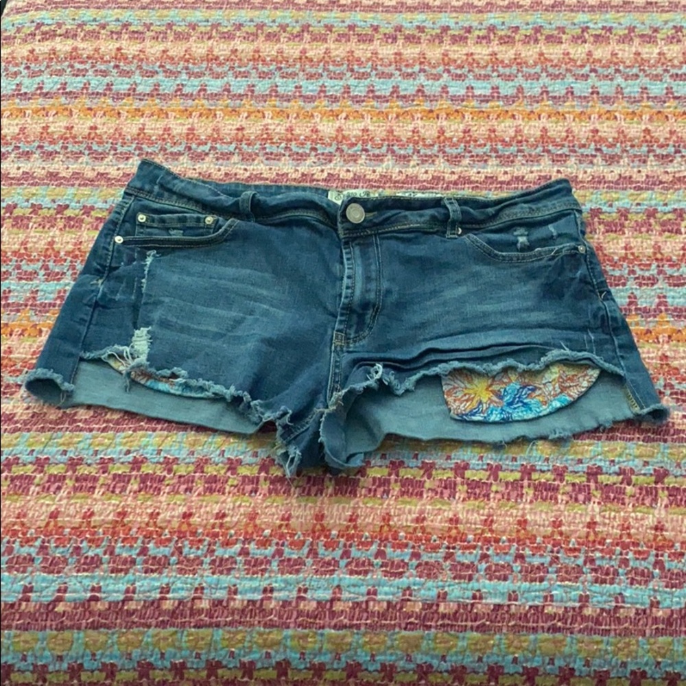 Indigo Rein dark denim size 15 juniors shorts